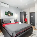 Appartement Modern & Warm Near Arena